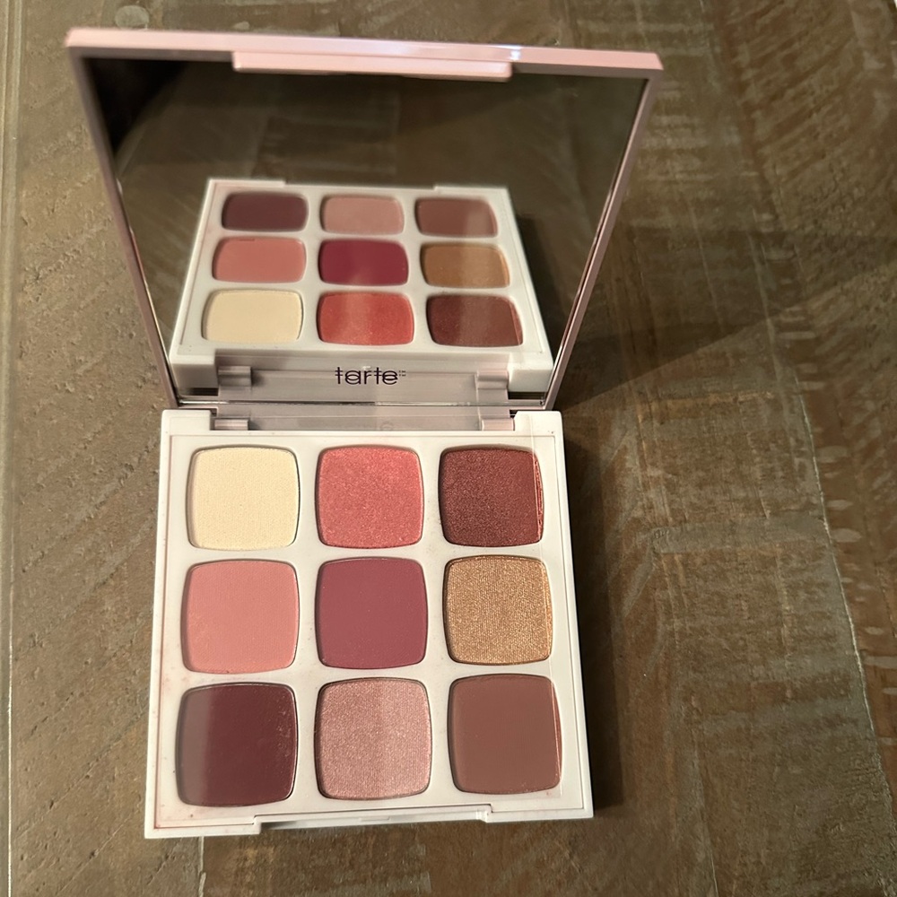 Tarte tartelette lil juicy eyeshadow palette NEW